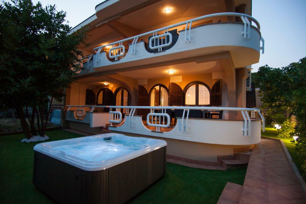 Villa Royale Krk Кърк Екстериор снимка