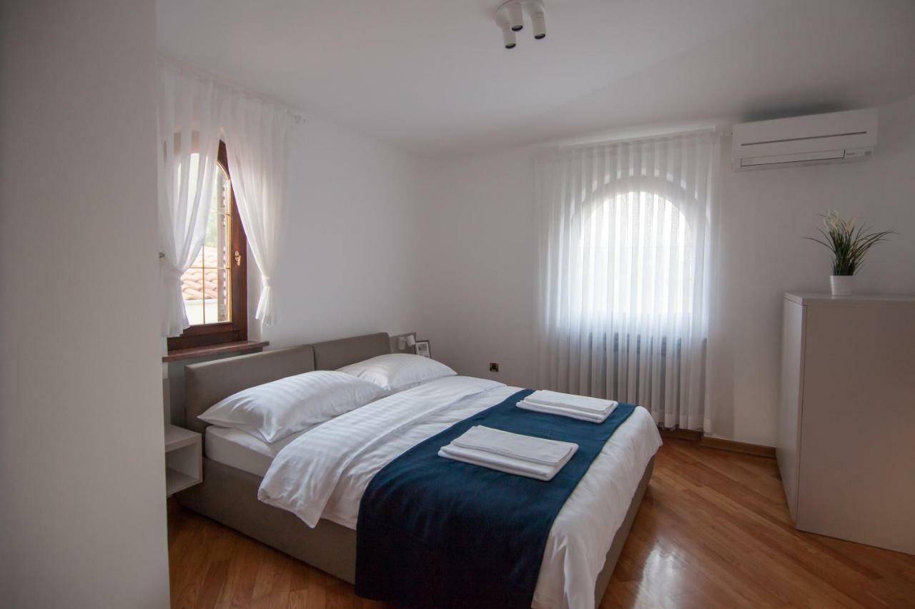 Villa Royale Krk Кърк Екстериор снимка